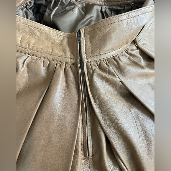 Vintage Gucci 100% leather fringe skirt - Picture 5 of 14